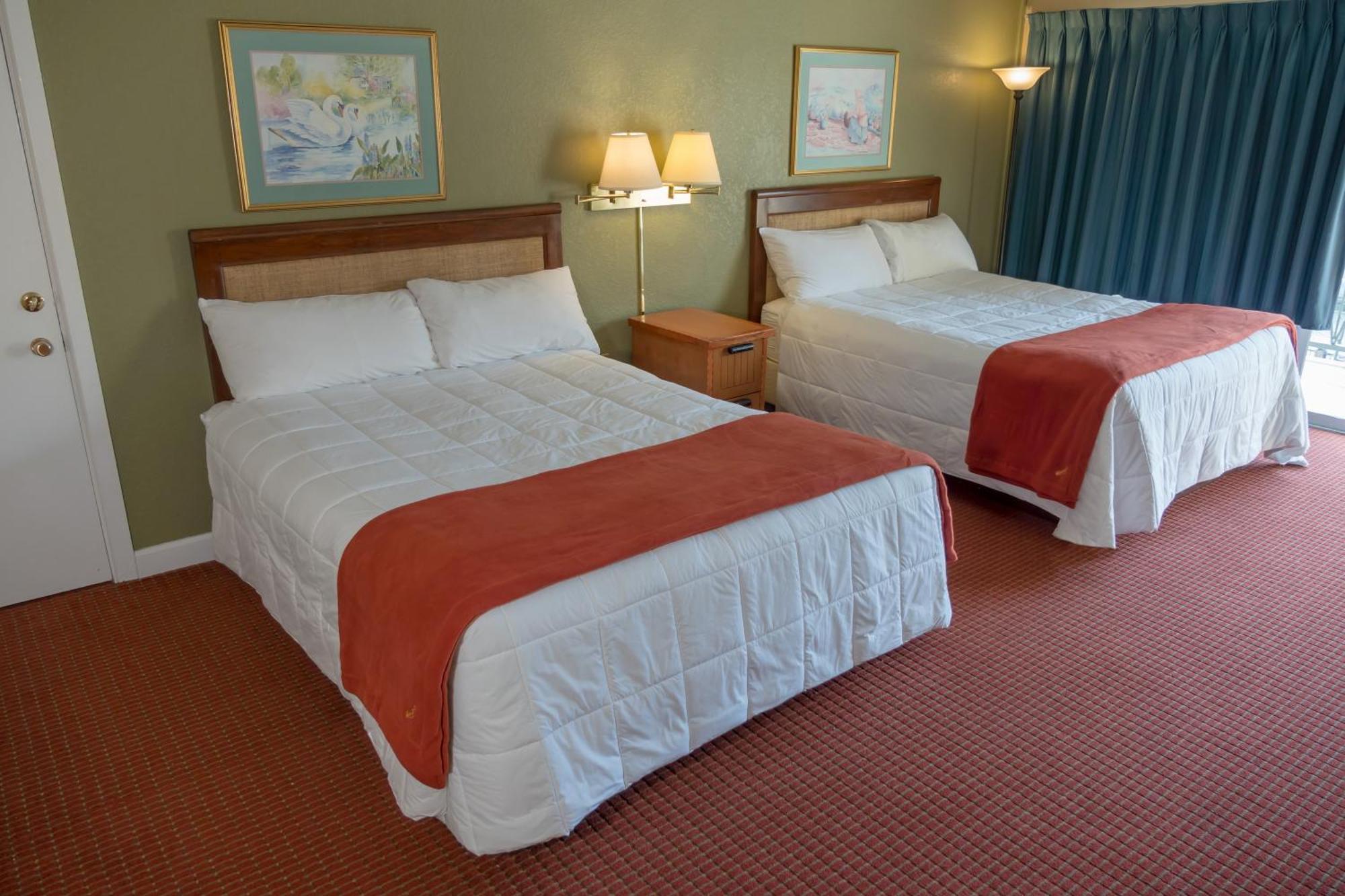 River View Queen Guestroom